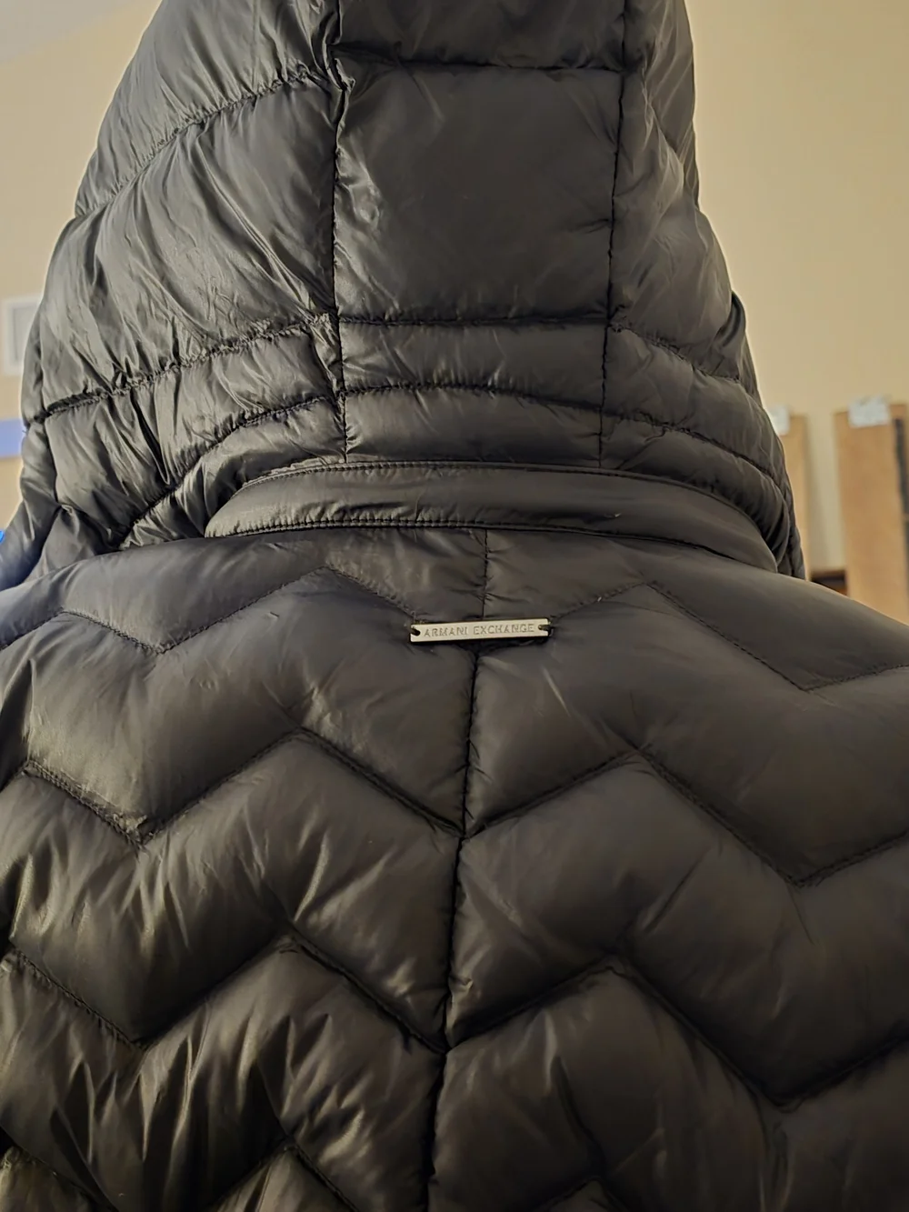 Armani Exchange Women's Black Quilted Hooded Puffer Sz M - Picture 4 of 5
